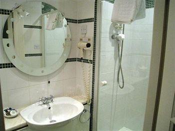 Pavilions 4* Brighton